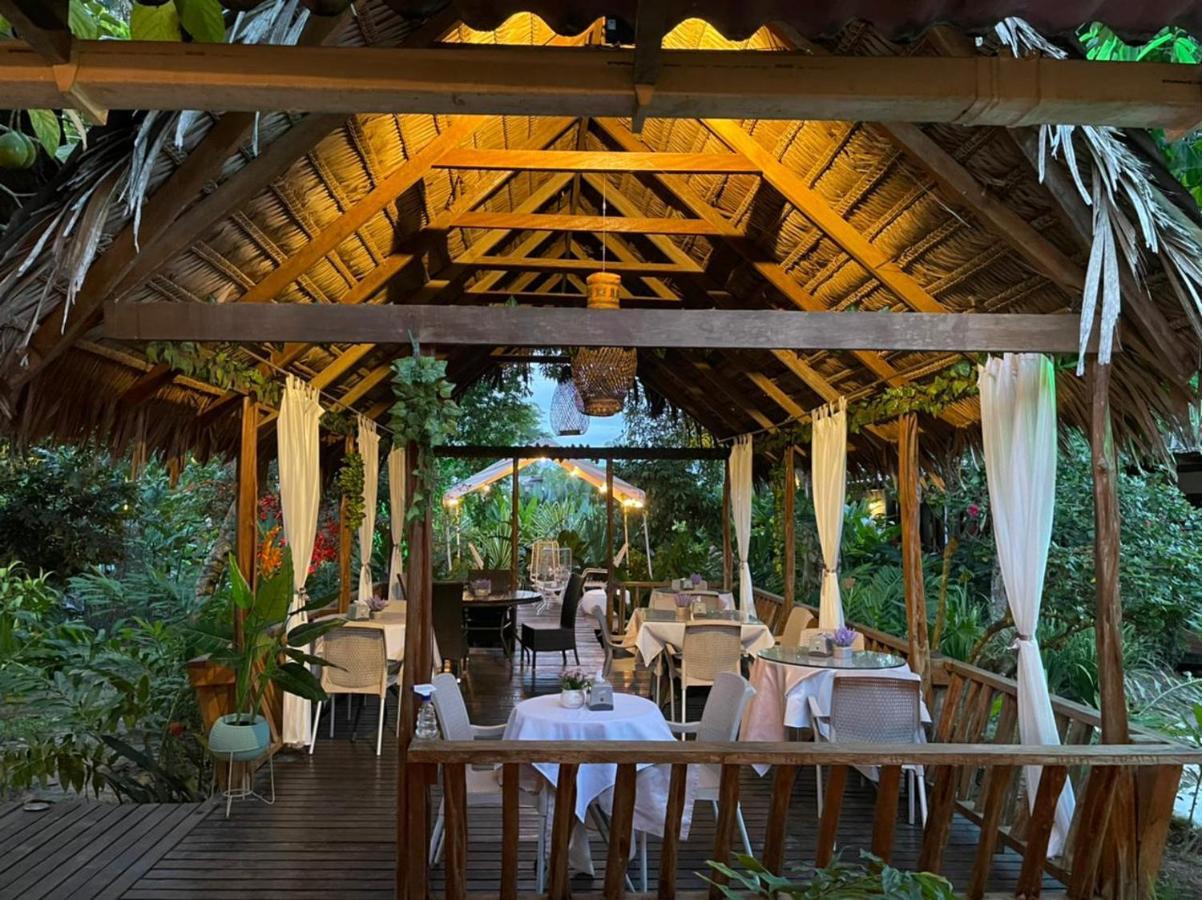 Hotel Madreselva Leticia Dış mekan fotoğraf