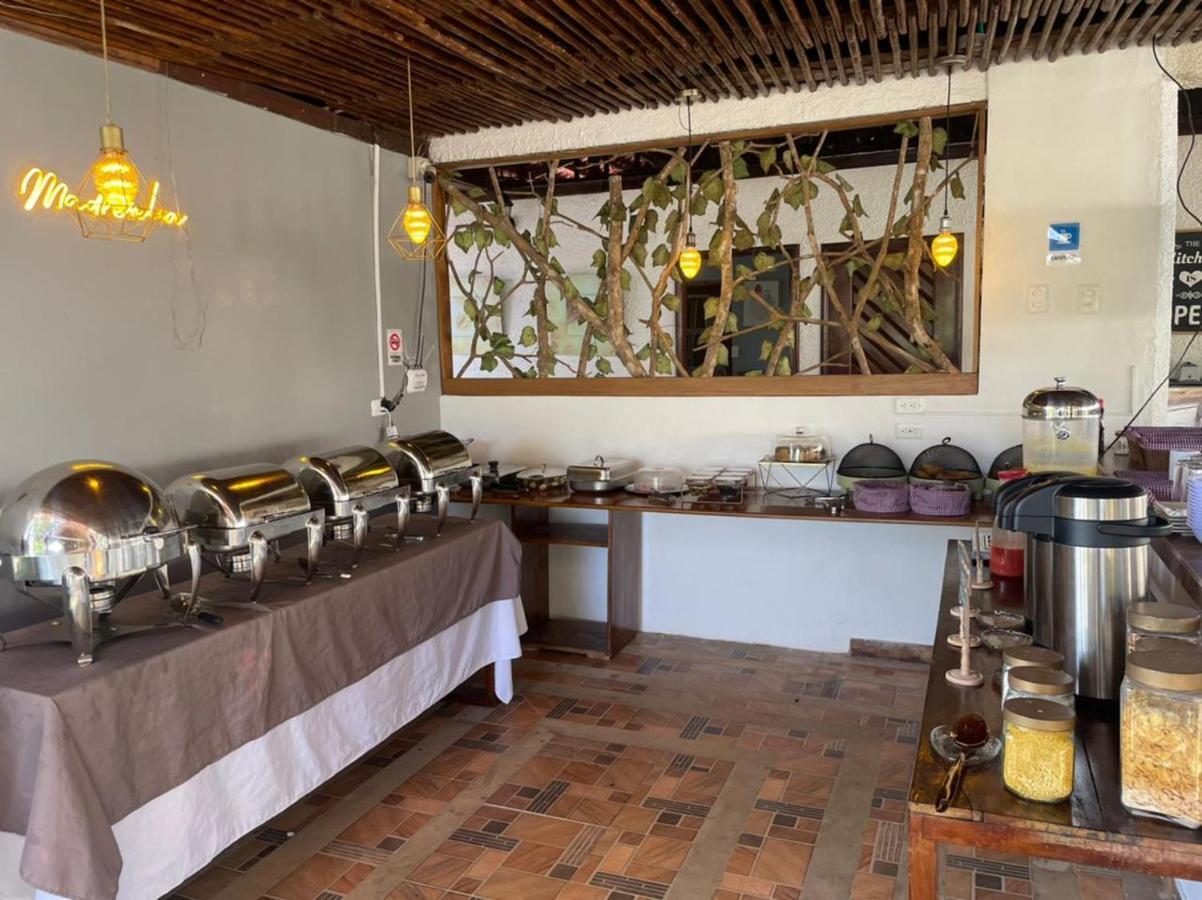 Hotel Madreselva Leticia Dış mekan fotoğraf