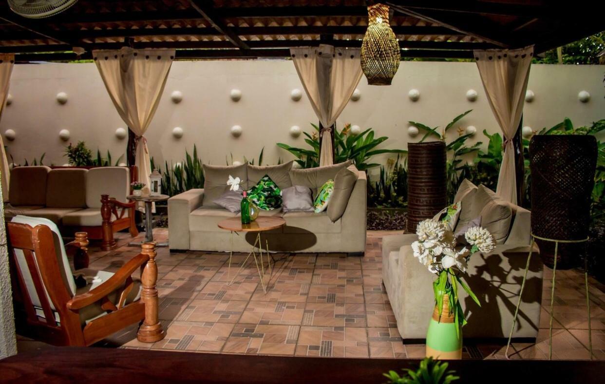 Hotel Madreselva Leticia Dış mekan fotoğraf